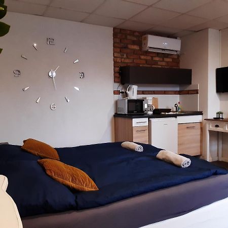 Ady Apartman Tata Zewnętrze zdjęcie