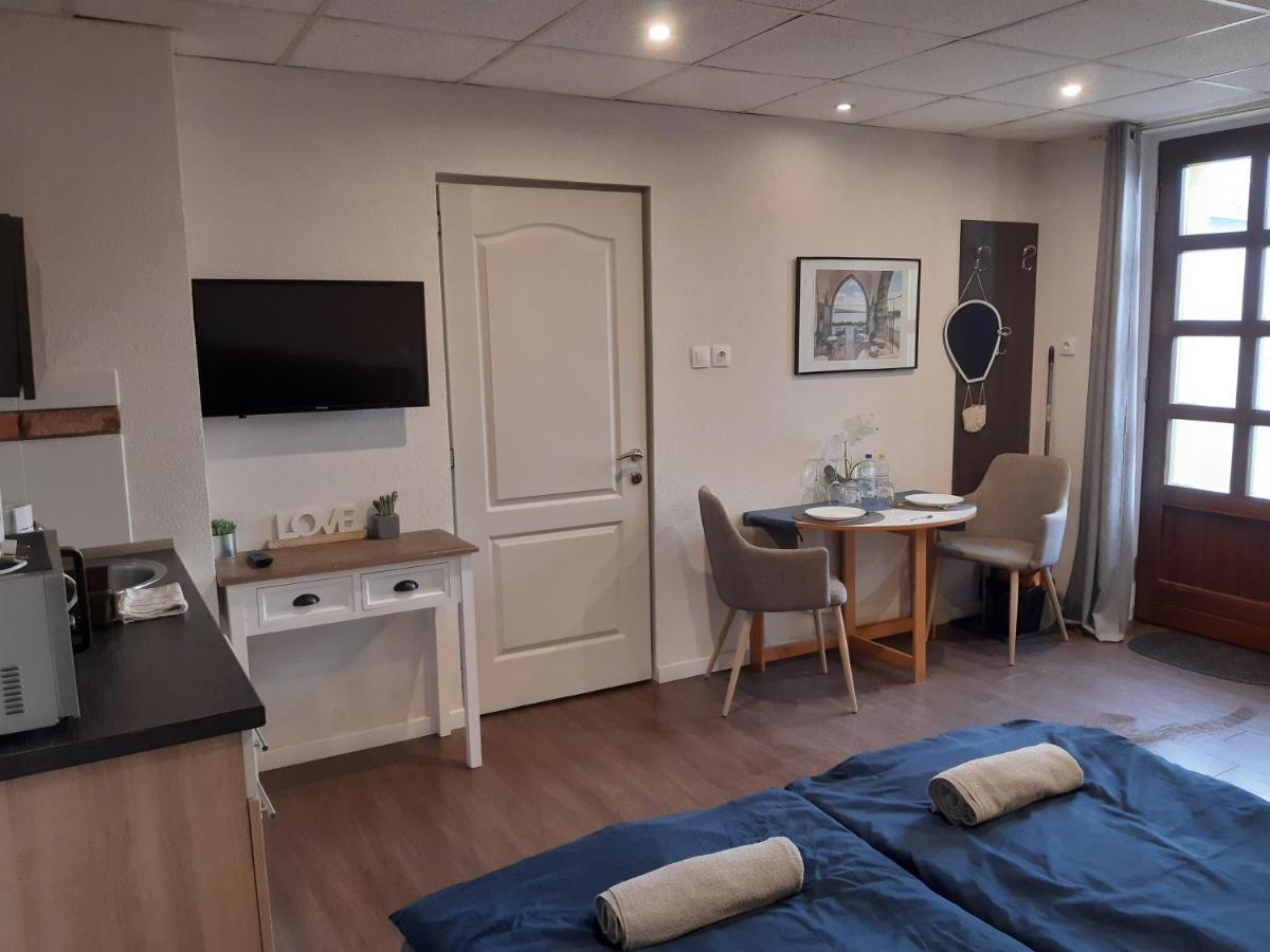 Ady Apartman Tata Zewnętrze zdjęcie