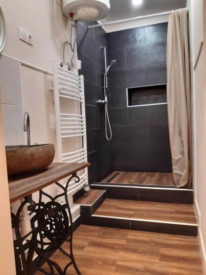 Ady Apartman Tata Zewnętrze zdjęcie