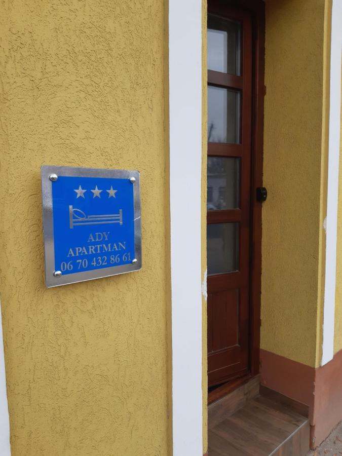 Ady Apartman Tata Zewnętrze zdjęcie